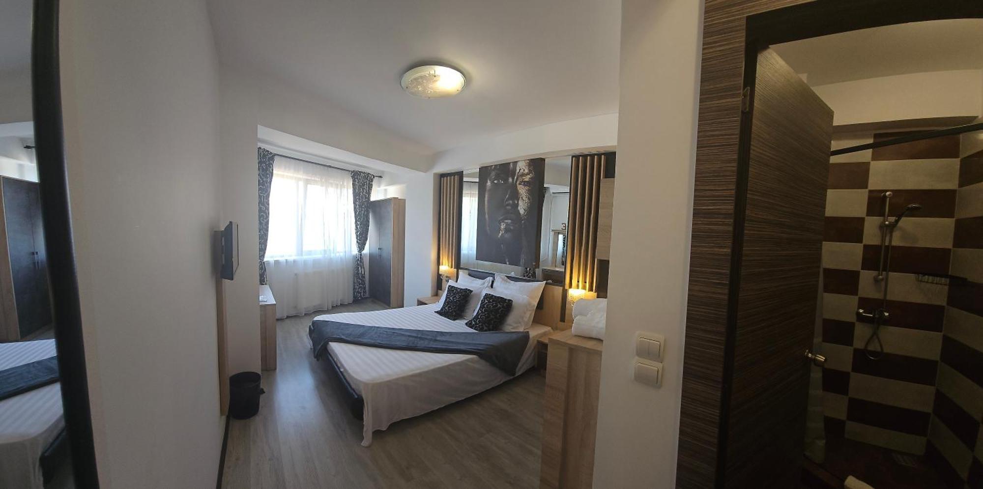 Hotel Theline Bucarest Exterior foto